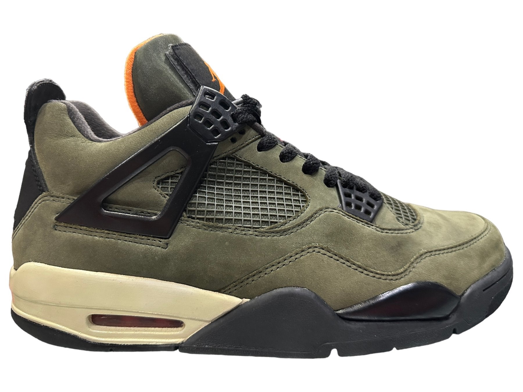 Air Jordan 4 Undefeated archive sneaker